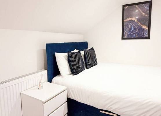 132 Huntingdon 1