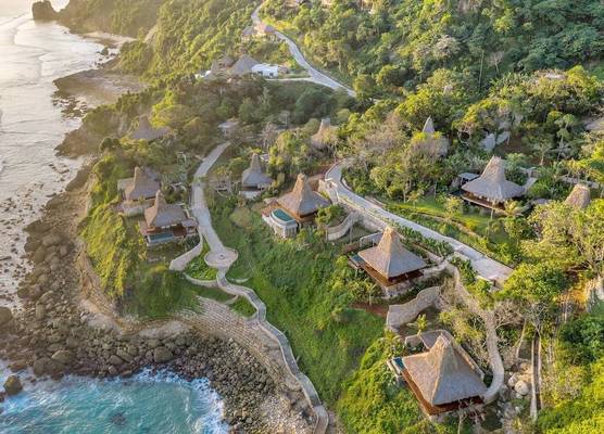 Lelewatu Resort Sumba 1