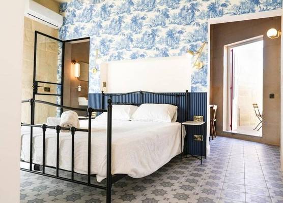 Fourteen Guesthouse 1