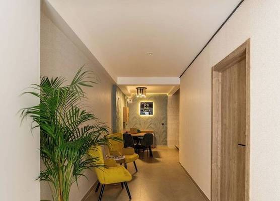 Emily Suites 1