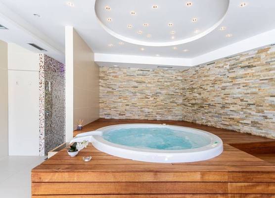 Villa Keti apartments Pool & Wellness 1