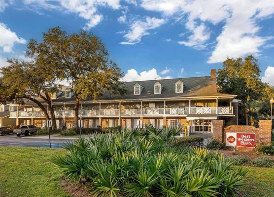 Best Western Plus St. Simons 1