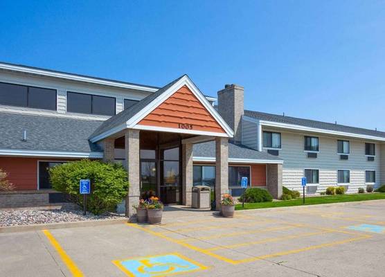AmericInn by Wyndham Spencer 1