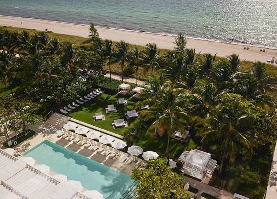 Four Seasons Hotel at The Surf Club 1