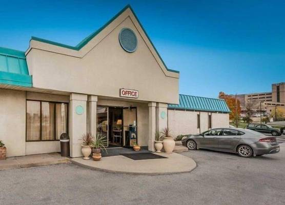 Horseshoe Curve Lodge 1