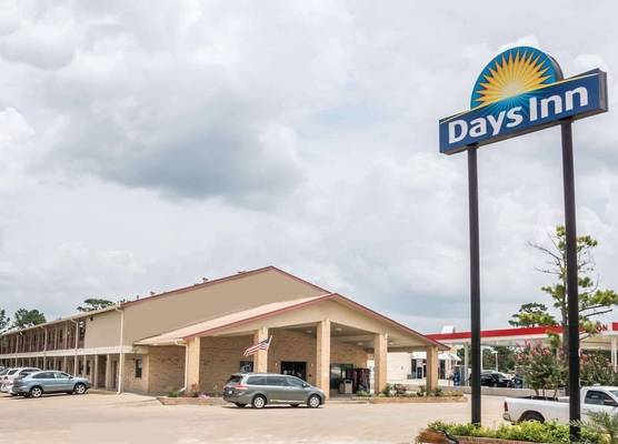 Days Inn by Wyndham Bastrop 1