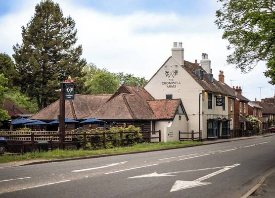 Cromwell Arms Country Pub with Rooms 1