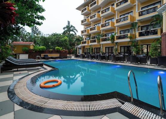 De Alturas Resort 1