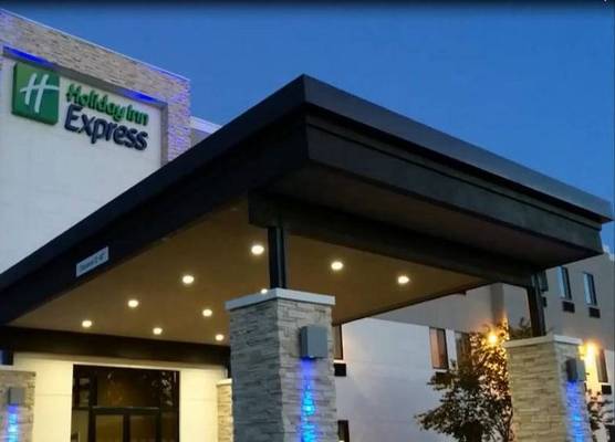 Holiday Inn Express & Suites BLACKWELL by IHG 1