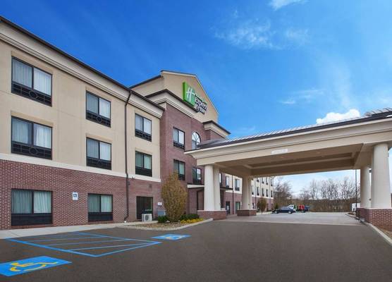 Holiday Inn Express & Suites WASHINGTON - MEADOW LANDS by IHG 1