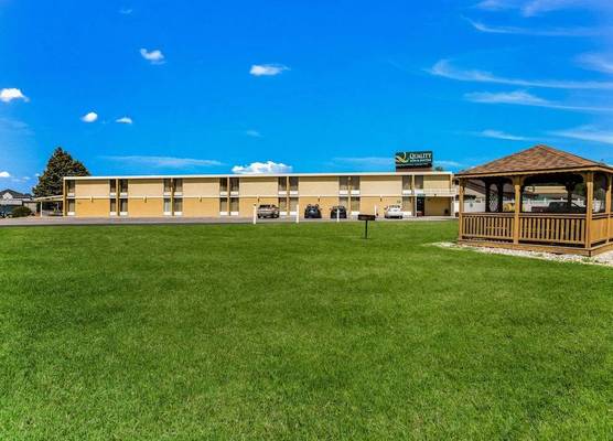 Quality Inn & Suites Plattsburgh 1