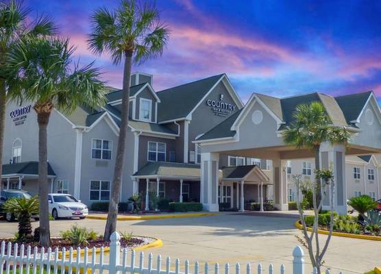 Country Inn & Suites by Radisson, Biloxi-Ocean Springs, MS 1