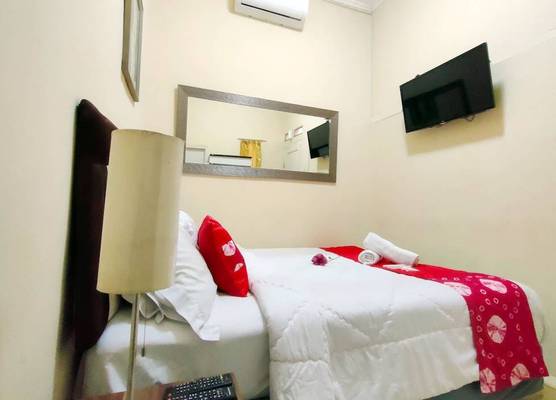 Bogor - Beautiful Room for 2 With Ac 1
