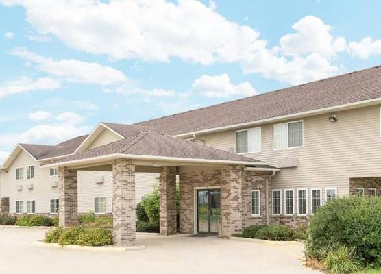 Western Inn & Suites 1