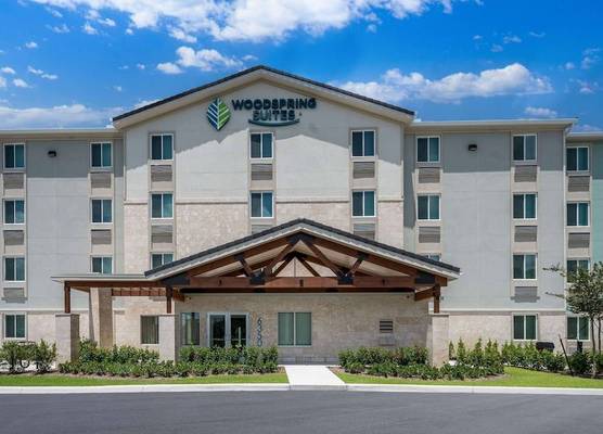 WoodSpring Suites West Palm Beach 1