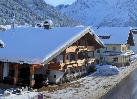 Alp-Chalet 1