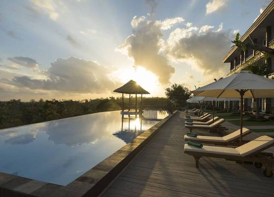 Semabu Hills Hotel Nusa Penida 1