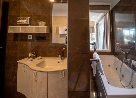 Wine Residence Cattunar 1