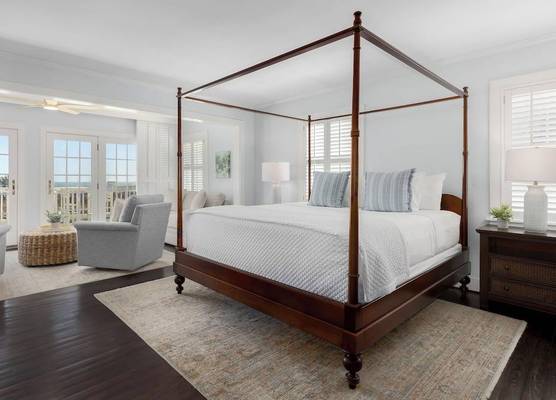 Elizabeth Pointe Lodge 1
