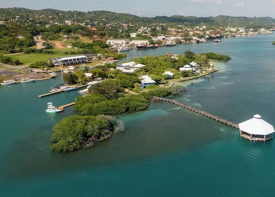 Barefoot Cay Resort 1