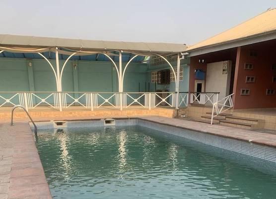 FOSTER INN -ASAKE 1