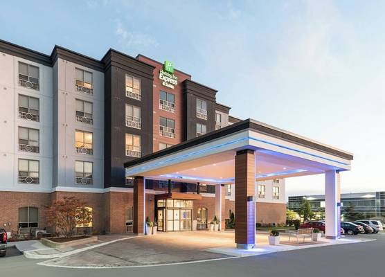 Holiday Inn Express & Suites MILTON by IHG 1