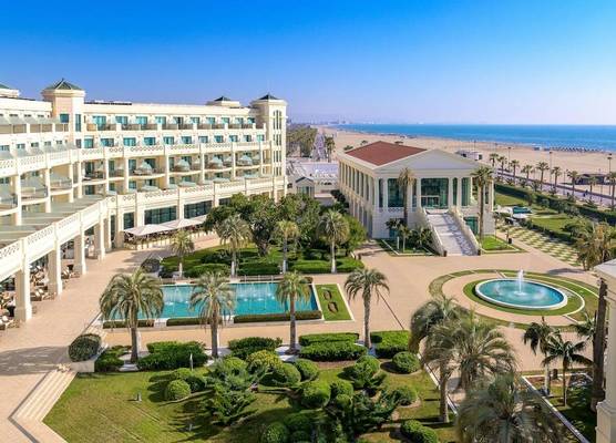 Las Arenas Balneario Resort 1