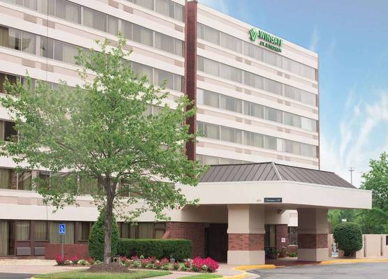 Wingate by Wyndham Springfield 1