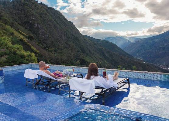 Luna Volcán, Adventure SPA - formerly Luna Runtún 1