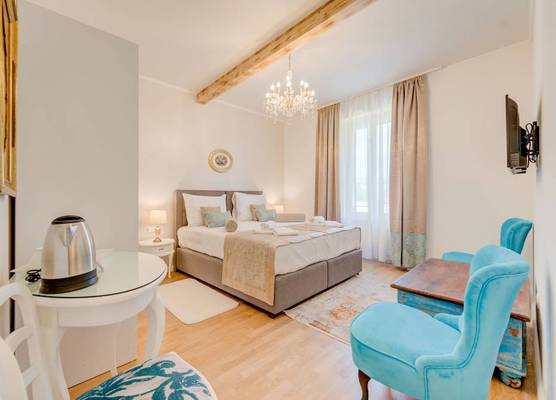 Le Monde - Vintage Accommodation 1