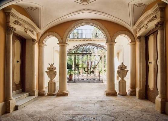 Palazzo Francesco Grassi 1