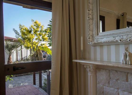 B&B Eyexei Domus 1