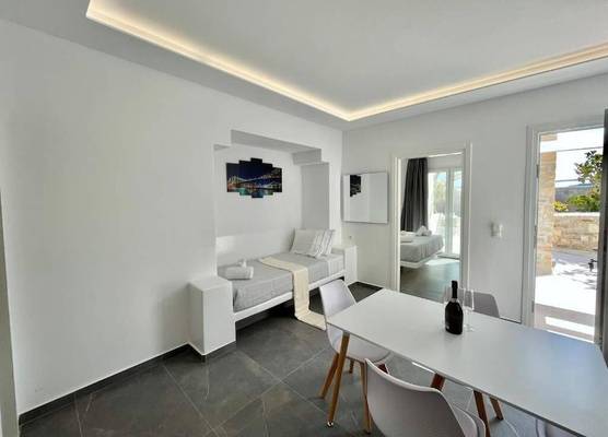 Crystal Suites 1