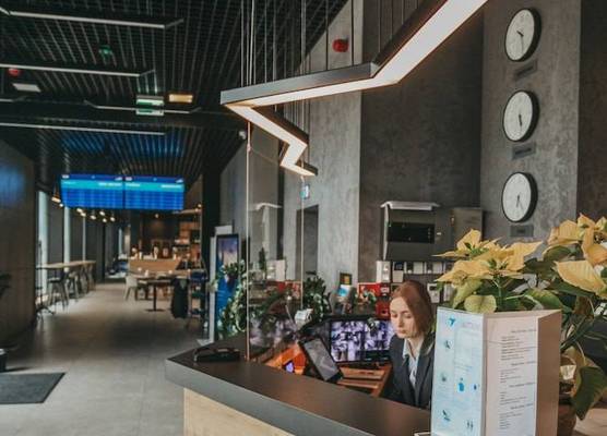 Air Hotel 1