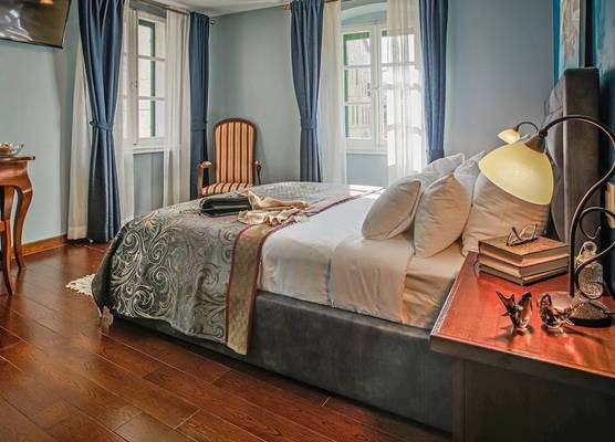 Theatre luxury rooms 1
