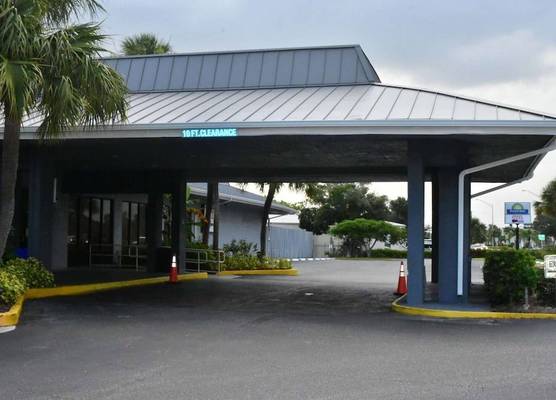 Days Inn by Wyndham Stuart 1