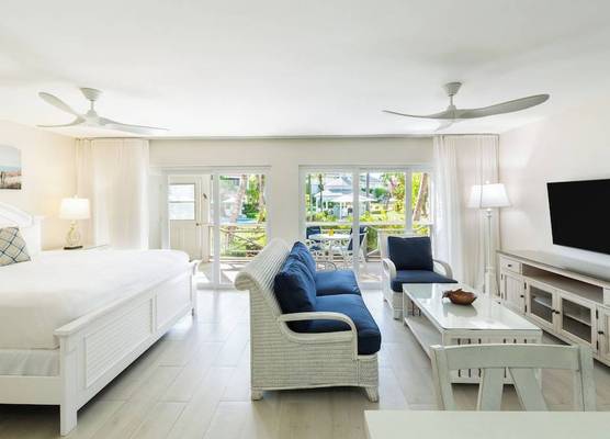 Ocean Club East, Grace Bay Beach 1