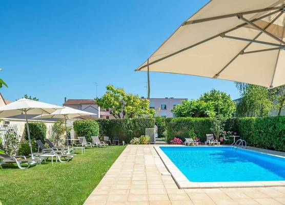 Brit Hotel Europ Bergerac 1