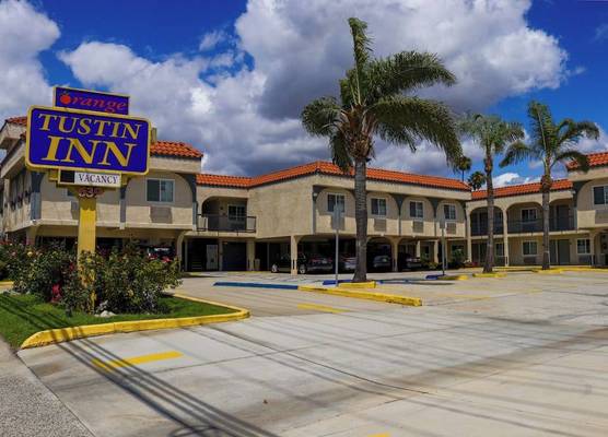 Orange Tustin Inn in Orange 1