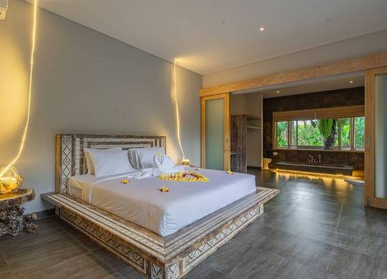 Brand new Luxury 3BR villa Ethnic Ubud # 1 1