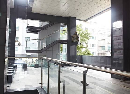 Rainbow Hotel Myeongdong 1
