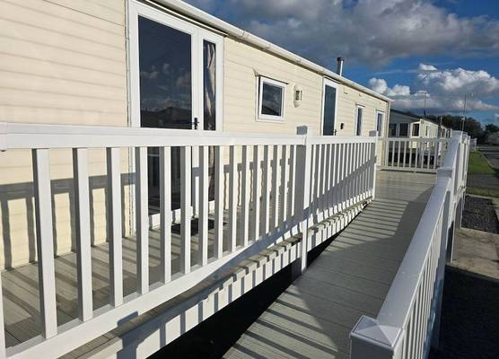 Patricia Caravan Sleeps 6 with Balcony 1