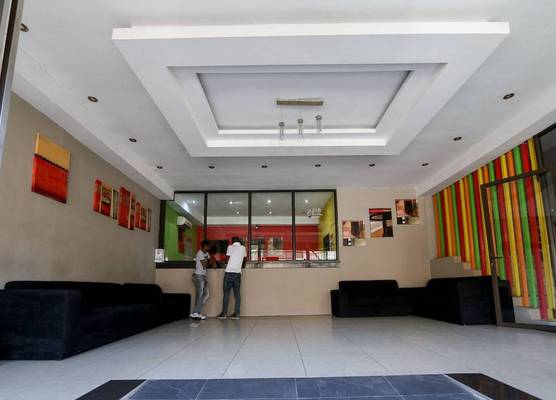 Hotel Metro Lodge Xpress 1