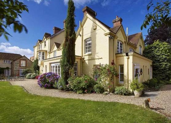 Esseborne Manor Hotel 1