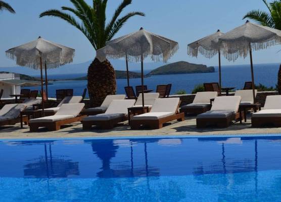 Faros Resort 1