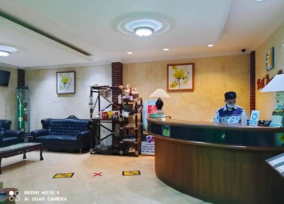 Taman Sari Hotel Dan Resort 1