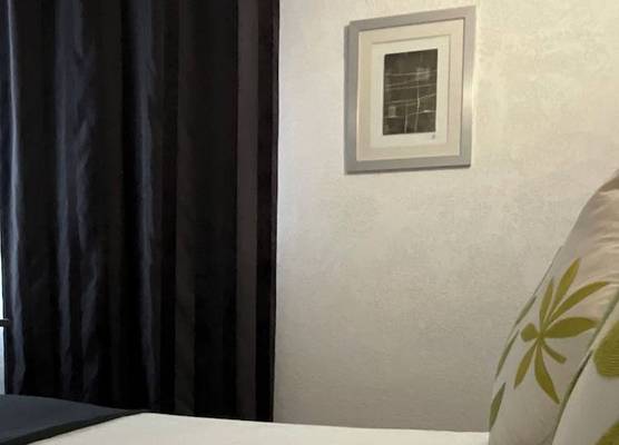HOTEL De La Tour Saint Etienne SUD 1