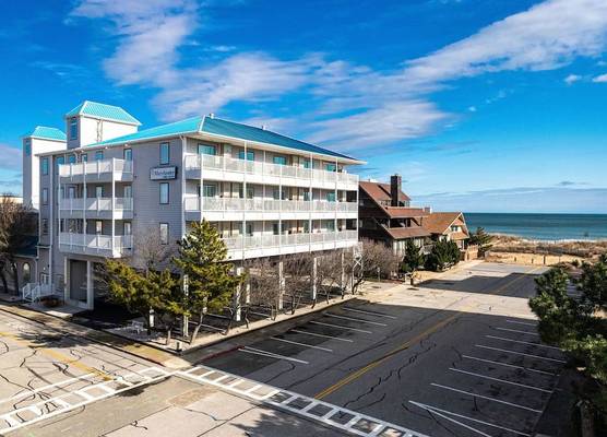 Marylander Condominiums, 90 steps from the beach 1