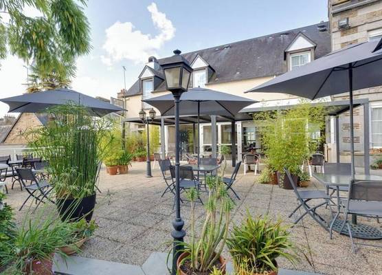 Brit Hotel le Cygne 1