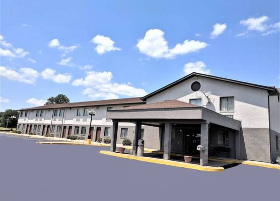 Americas Best Value Inn West Frankfort 1